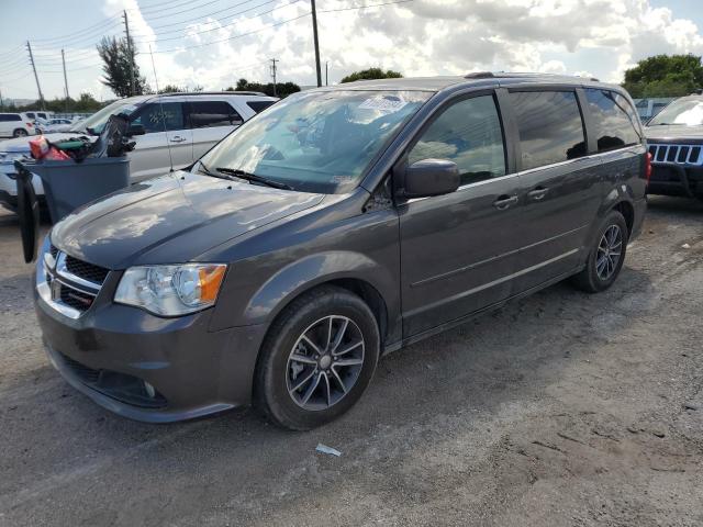 DODGE GRAND CARA 2017 z numerem VIN 2C4RDGCG9HR573140 - Zdjęcie z aukcji