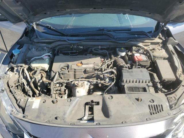 Photo 11 from auction – 2017 HONDA CIVIC LX with VIN 2HGFC2F53HH546137