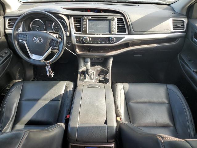 Photo 8 from auction – 2018 TOYOTA HIGHLANDER with VIN 5TDJZRFH8JS529125