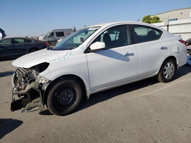 NISSAN VERSA S 2018 with VIN 3N1CN7AP2JL884114 - Photo from auction