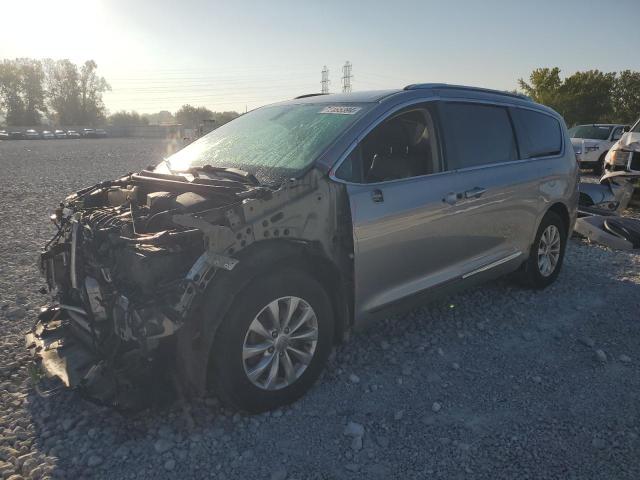 CHRYSLER PACIFICA T 2018 with VIN 2C4RC1BGXJR124220 - Photo from auction