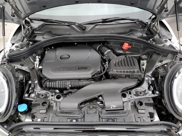Photo 12 from auction – 2024 MINI COOPER S C with VIN WMWLV7C08R2U29159