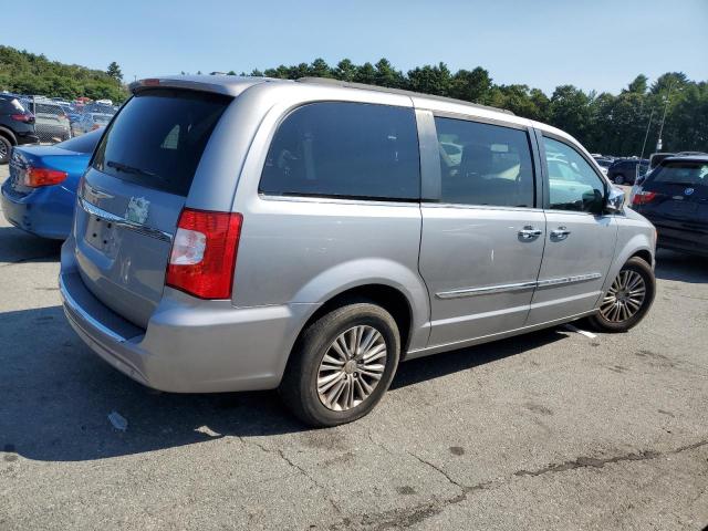 Photo 3 from auction – 2015 CHRYSLER TOWN & COU with VIN 2C4RC1CG3FR547291