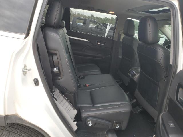 Photo 11 from auction – 2019 TOYOTA HIGHLANDER with VIN 5TDJGRFH4KS074331