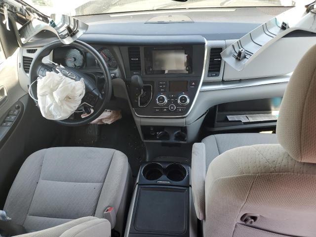 Photo 8 from auction – 2017 TOYOTA SIENNA LE with VIN 5TDKZ3DC4HS790688