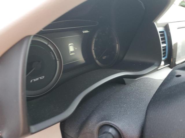 Photo 9 from auction – 2019 KIA NIRO EX PR with VIN KNDCC3LD9K5326146