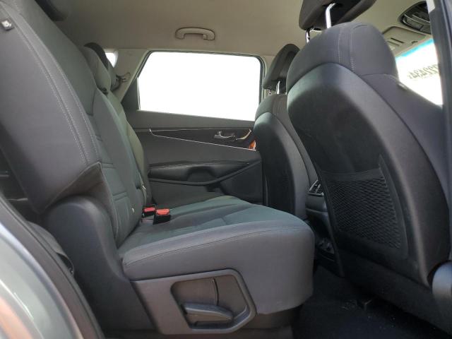 Photo 11 from auction – 2016 KIA SORENTO LX with VIN 5XYPG4A3XGG008928