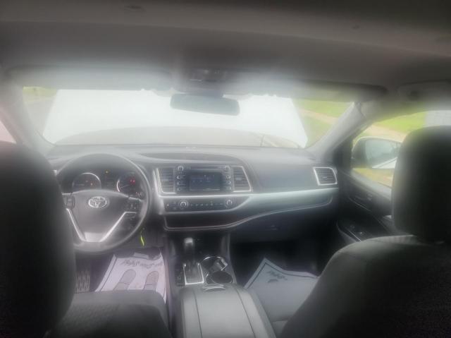 Photo 9 from auction – 2019 TOYOTA HIGHLANDER with VIN 5TDBZRFH3KS997124