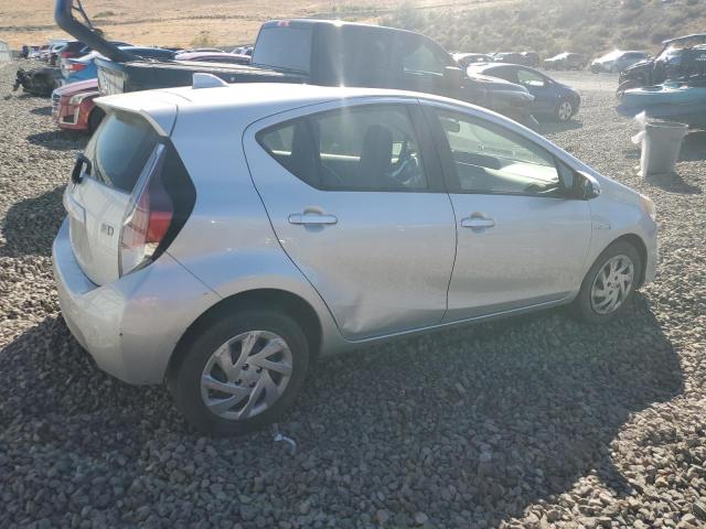 Photo 3 from auction – 2015 TOYOTA PRIUS C with VIN JTDKDTB36F1582355
