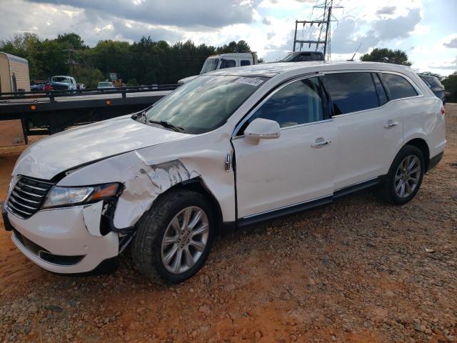 LINCOLN MKT 2018 with VIN 2LMHJ5AT3JBL00248 - Photo from auction