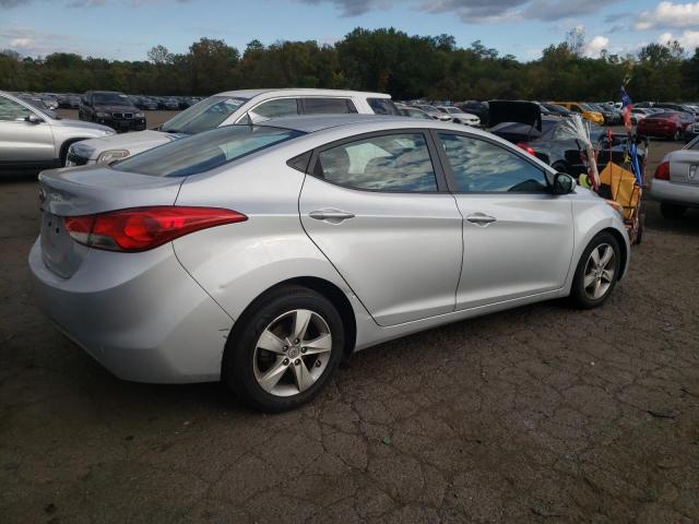 Photo 3 from auction – 2011 HYUNDAI ELANTRA GL with VIN 5NPDH4AEXBH015655