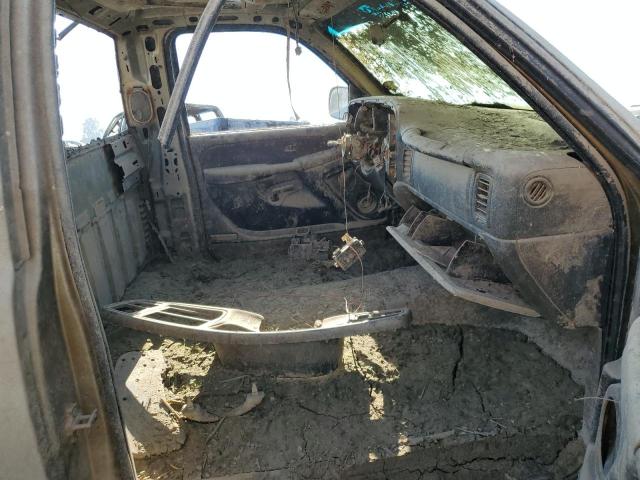 Photo 10 from auction – 2002 CHEVROLET SILVERADO with VIN 1GCEC14V72Z194209