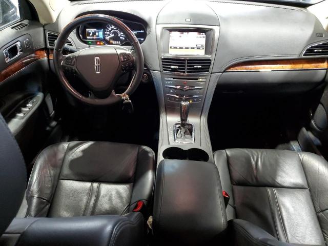 Photo 8 from auction – 2019 LINCOLN MKT with VIN 2LMHJ5AT2KBL03384