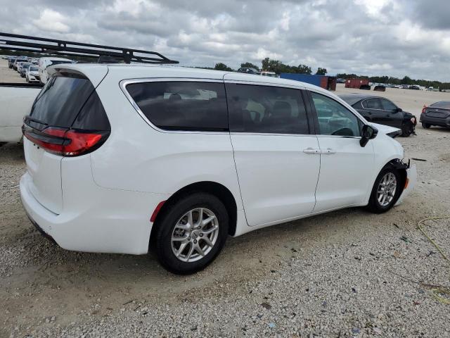 Photo 3 from auction – 2024 CHRYSLER PACIFICA T with VIN 2C4RC1BG8RR116127