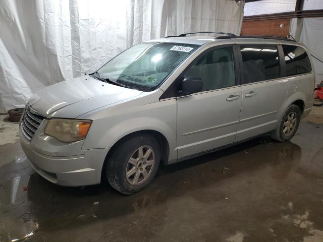 CHRYSLER TOWN & COU 2010 z numerem VIN 2A4RR2D16AR338399 - Zdjęcie z aukcji