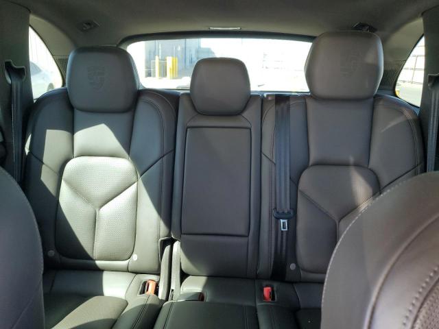 Photo 10 from auction – 2017 PORSCHE CAYENNE with VIN WP1AA2A27HKA82224