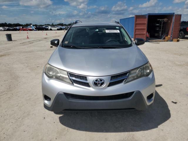 Photo 5 from auction – 2015 TOYOTA RAV4 LE with VIN 2T3ZFREV8FW150912
