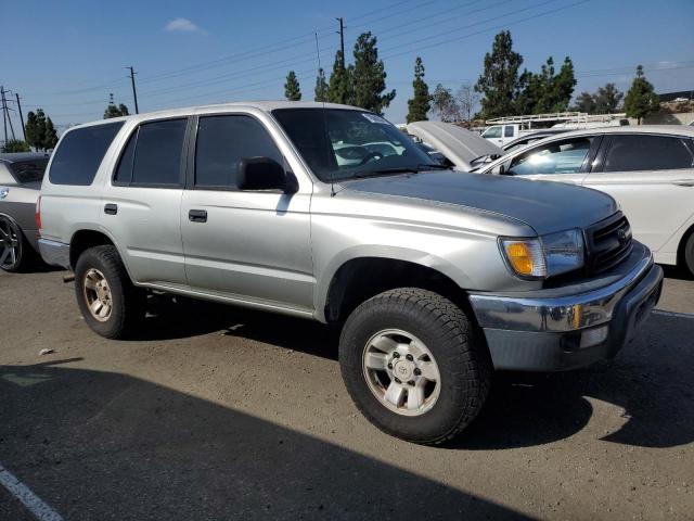 Photo 4 from auction – 2000 TOYOTA 4RUNNER with VIN JT3GM84R1Y0057401