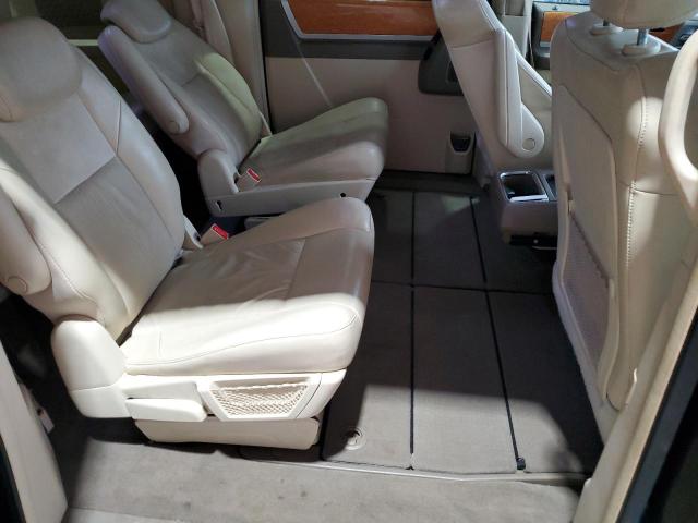 Photo 11 from auction – 2010 CHRYSLER TOWN & COU with VIN 2A4RR6DX8AR151273