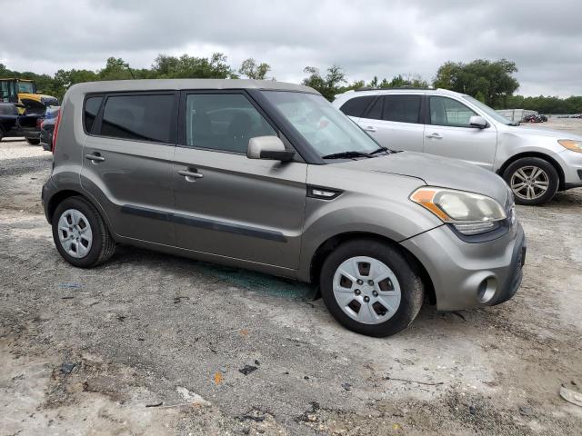 Photo 4 from auction – 2013 KIA SOUL with VIN KNDJT2A54D7579010