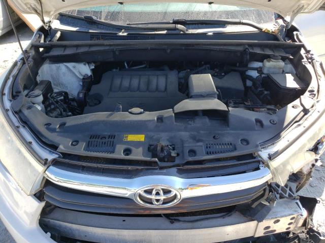 Photo 12 from auction – 2015 TOYOTA HIGHLANDER with VIN 5TDJKRFH5FS196202