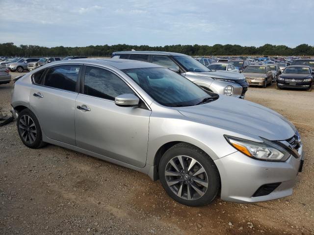 Photo 4 from auction – 2016 NISSAN ALTIMA 2.5 with VIN 1N4AL3AP0GC137382