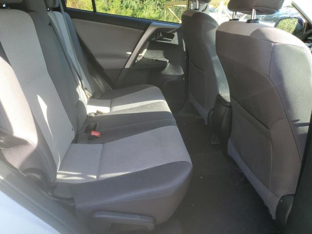Photo 11 from auction – 2015 TOYOTA RAV4 LE with VIN 2T3BFREV7FW260741