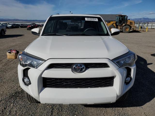 Photo 5 from auction – 2018 TOYOTA 4RUNNER SR with VIN JTEBU5JR7J5568849