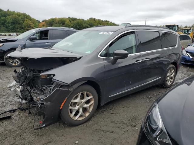 CHRYSLER PACIFICA T 2017 with VIN 2C4RC1BG9HR763344 - Photo from auction
