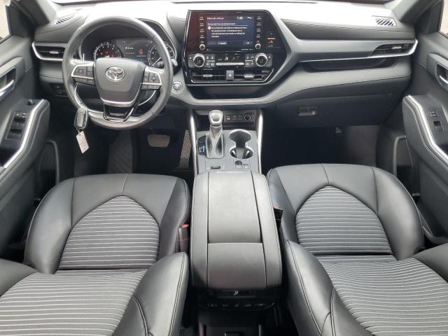 Photo 8 from auction – 2022 TOYOTA HIGHLANDER with VIN 5TDLZRAH4NS120304