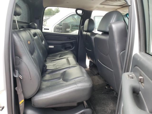 Photo 10 from auction – 2002 CHEVROLET AVALANCHE with VIN 3GNGK23G82G165622