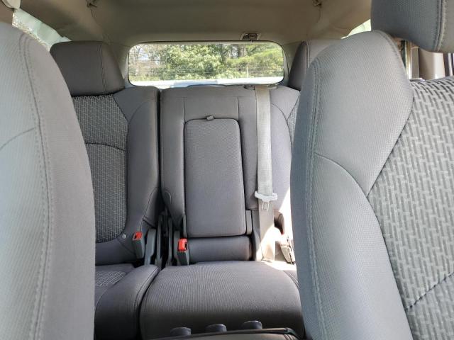 Photo 10 from auction – 2010 CHEVROLET TRAVERSE L with VIN 1GNLREED3AJ243963