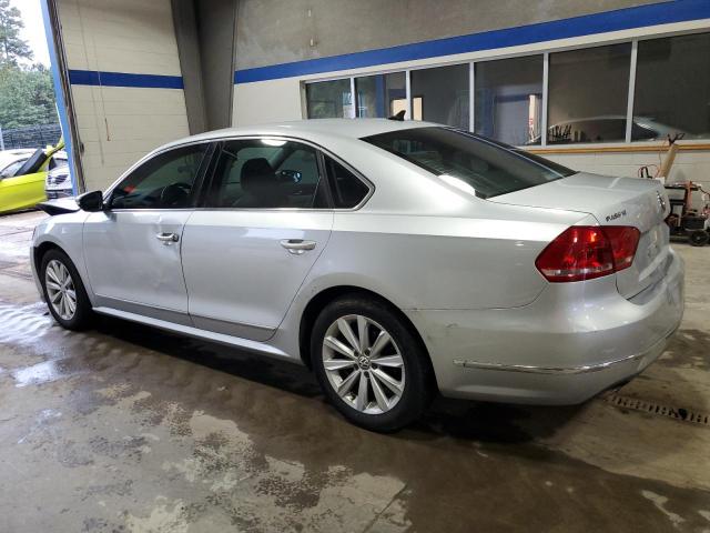 Photo 2 from auction – 2012 VOLKSWAGEN PASSAT with VIN 1VWCH7A35CC029520