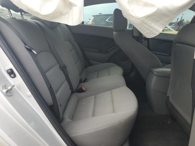 Photo 10 from auction – 2017 KIA FORTE LX with VIN 3KPFK4A71HE103714