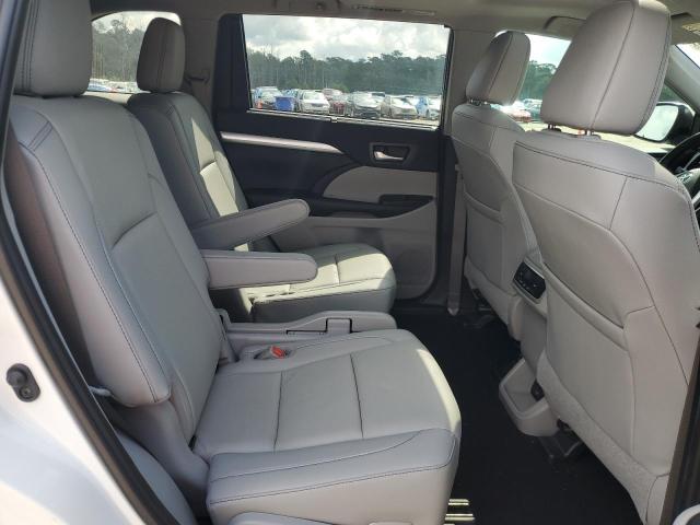 Photo 11 from auction – 2019 TOYOTA HIGHLANDER with VIN 5TDKZRFH4KS313939