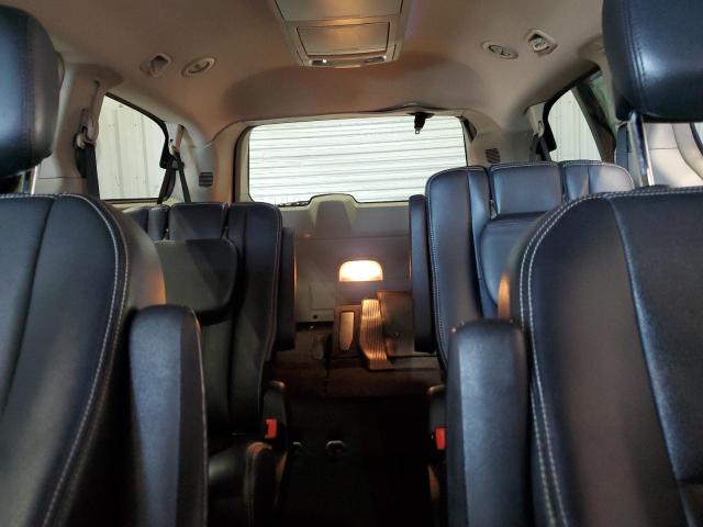 Photo 10 from auction – 2013 CHRYSLER TOWN & COU with VIN 2C4RC1BG6DR645858
