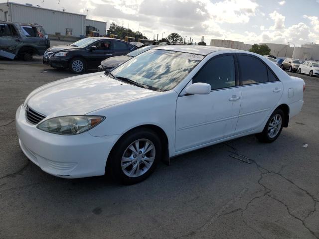 Photo 1 from auction – 2005 TOYOTA CAMRY LE with VIN 4T1BF30KX5U097780