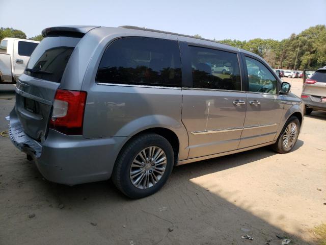 Photo 3 from auction – 2016 CHRYSLER TOWN & COU with VIN 2C4RC1CG2GR303939