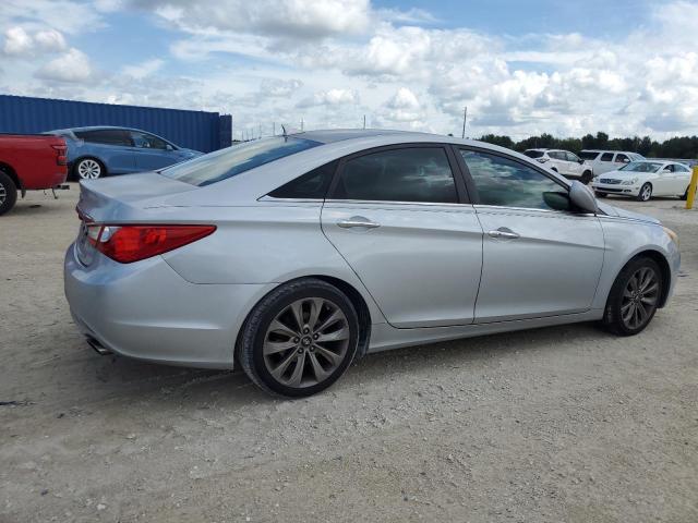 Photo 3 from auction – 2011 HYUNDAI SONATA SE with VIN 5NPEC4AC9BH215623