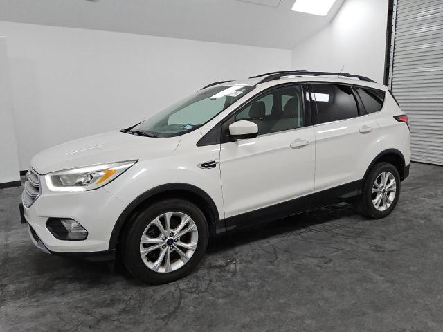 Photo 1 from auction – 2017 FORD ESCAPE SE with VIN 1FMCU9GD9HUC16850