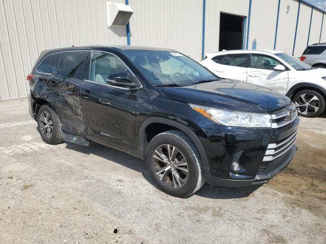 Photo 4 from auction – 2018 TOYOTA HIGHLANDER with VIN 5TDZZRFHXJS277428