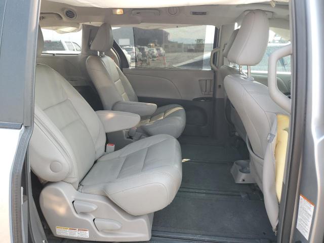 Photo 11 from auction – 2015 TOYOTA SIENNA XLE with VIN 5TDDK3DC4FS100688