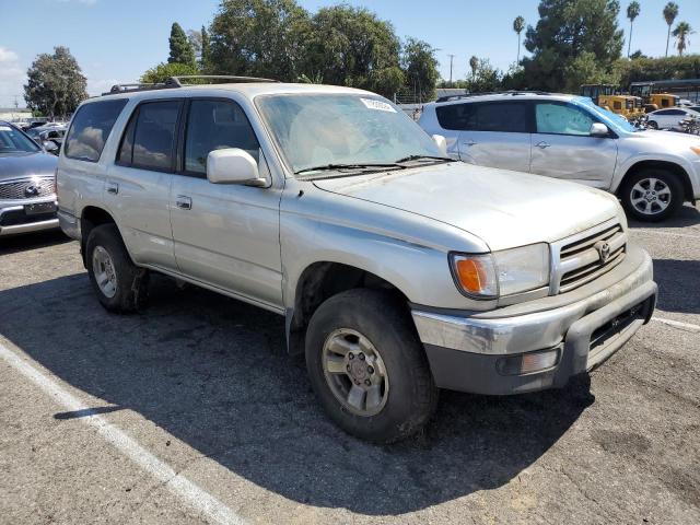 Photo 4 from auction – 2000 TOYOTA 4RUNNER SR with VIN JT3GN86R1Y0160232