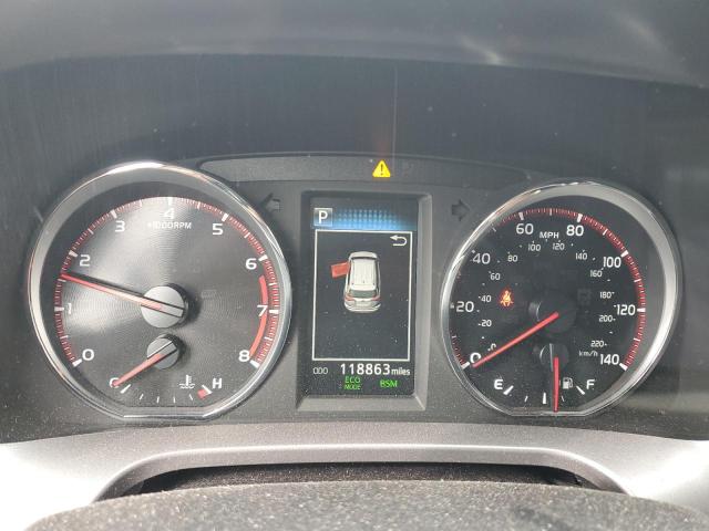 Photo 9 from auction – 2017 TOYOTA RAV4 SE with VIN JTMJFREVXHJ172943