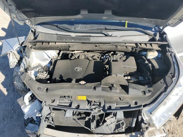 Photo 12 from auction – 2018 TOYOTA HIGHLANDER with VIN 5TDZZRFH4JS237068