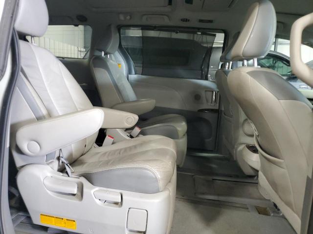 Photo 11 from auction – 2012 TOYOTA SIENNA XLE with VIN 5TDDK3DC6CS035533