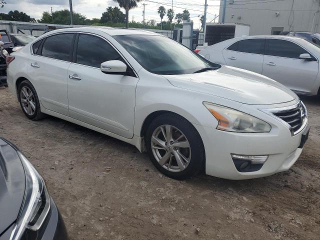 Photo 4 from auction – 2015 NISSAN ALTIMA 2.5 with VIN 1N4AL3AP4FN379742
