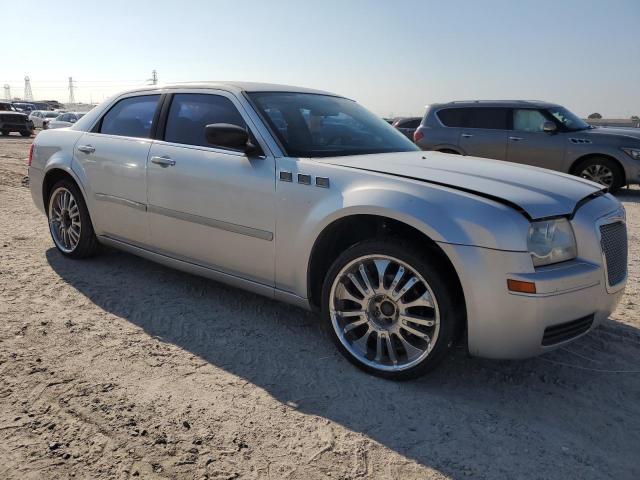 Photo 4 from auction – 2006 CHRYSLER 300 with VIN 2C3KA43R96H181129