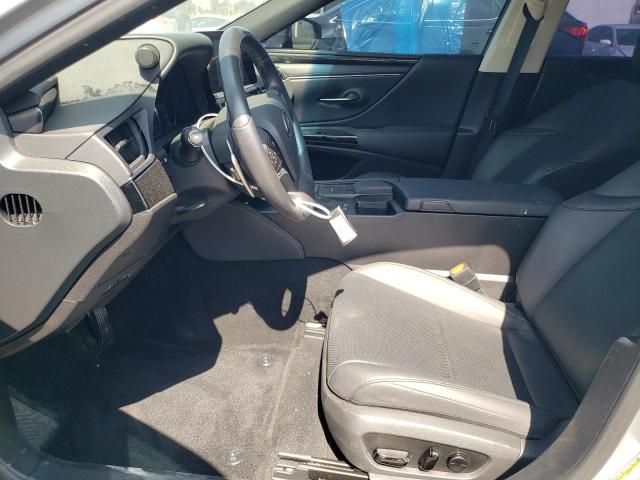 Photo 7 from auction – 2022 LEXUS ES 300H BA with VIN 58ACA1C17NU013594