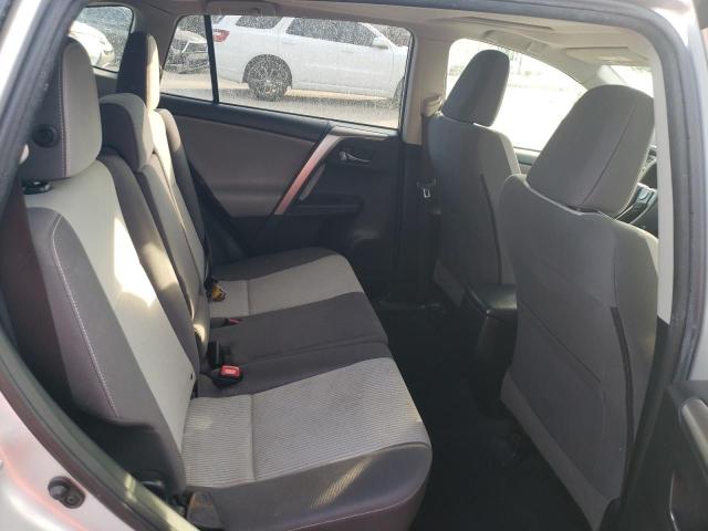 Photo 11 from auction – 2015 TOYOTA RAV4 XLE with VIN JTMWFREV8FD048784